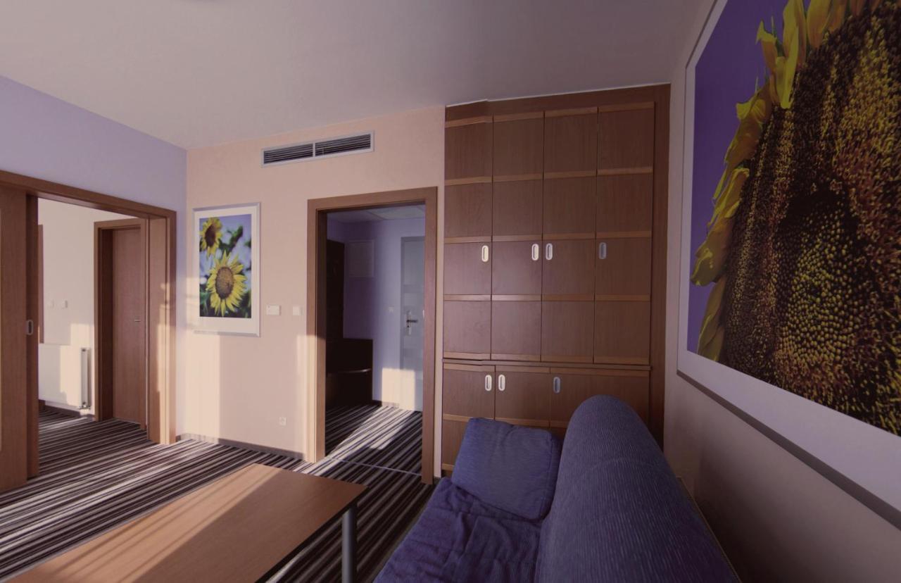 Hotel Air Holic Exterior photo